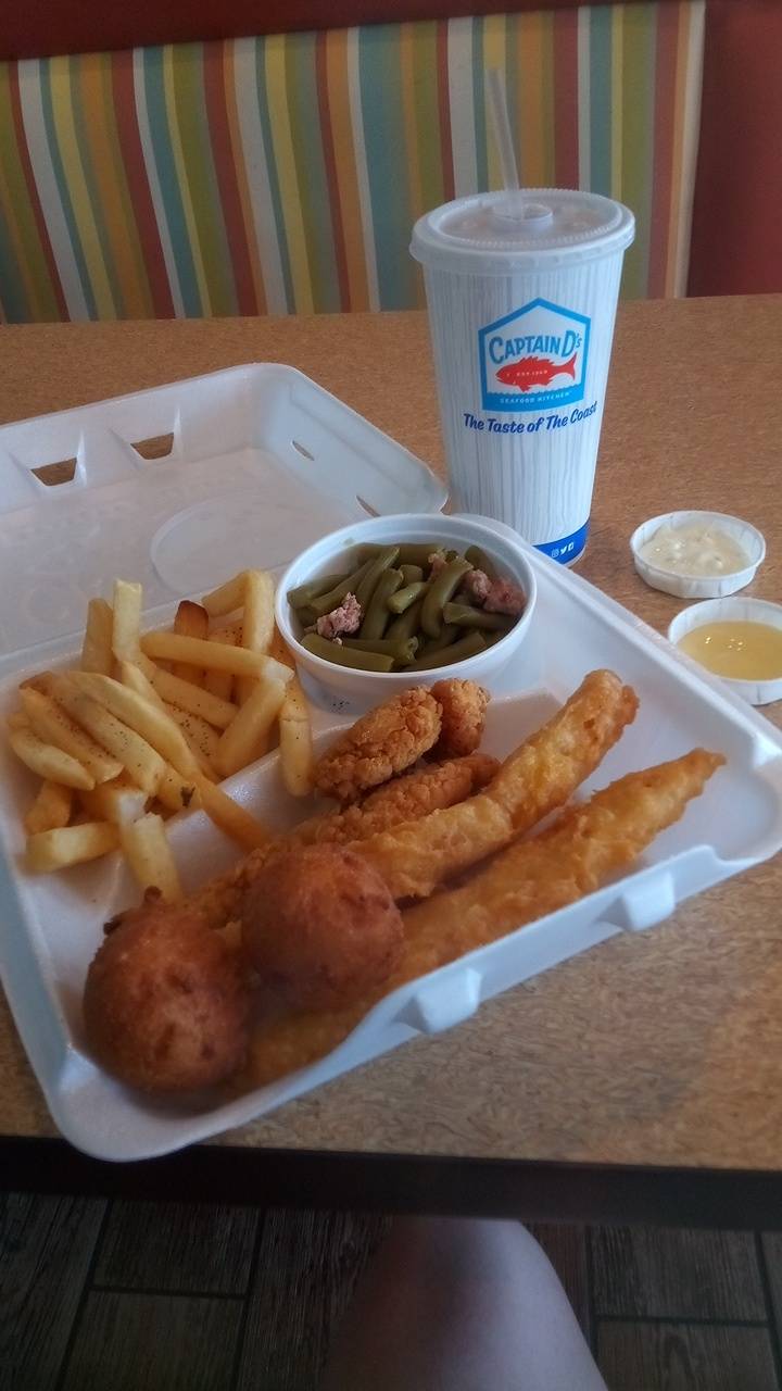 Captain Ds | restaurant | 10640 Chantilly Pkwy, Montgomery, AL 36117, USA | 3342399684 OR +1 334-239-9684
