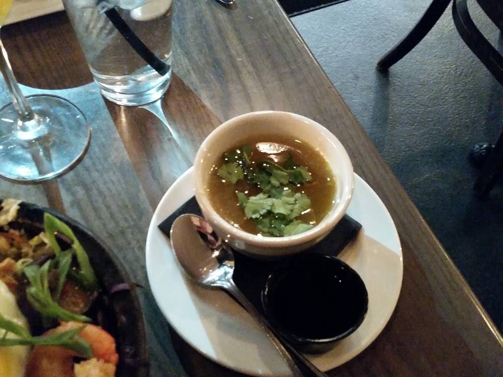 Kilkennys Irish Public House | restaurant | 400 W Front St, Traverse City, MI 49684, USA | 2319417527 OR +1 231-941-7527