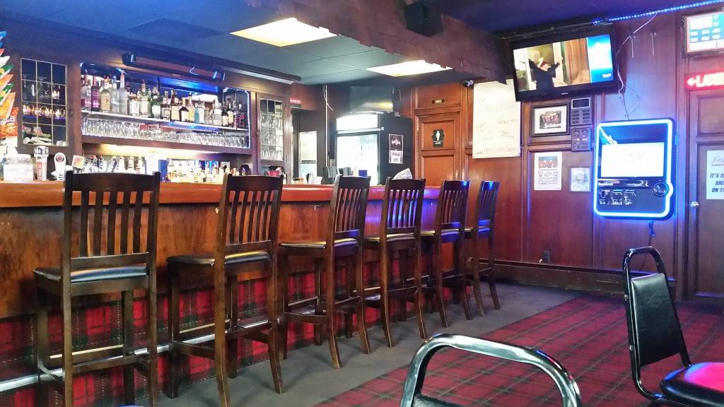 Blue Water Inn | restaurant | 6584 Main St, Caseville, MI 48725, USA | 9898563400 OR +1 989-856-3400