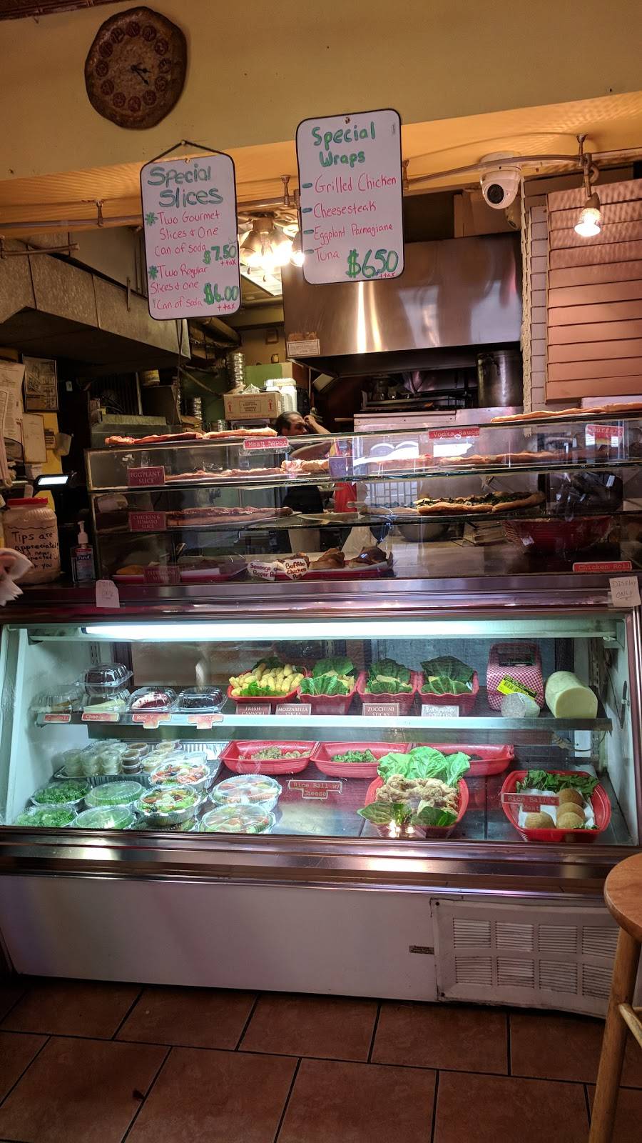 Tomato N Basil | restaurant | 226 4th Ave, Brooklyn, NY 11215, USA | 7185968855 OR +1 718-596-8855