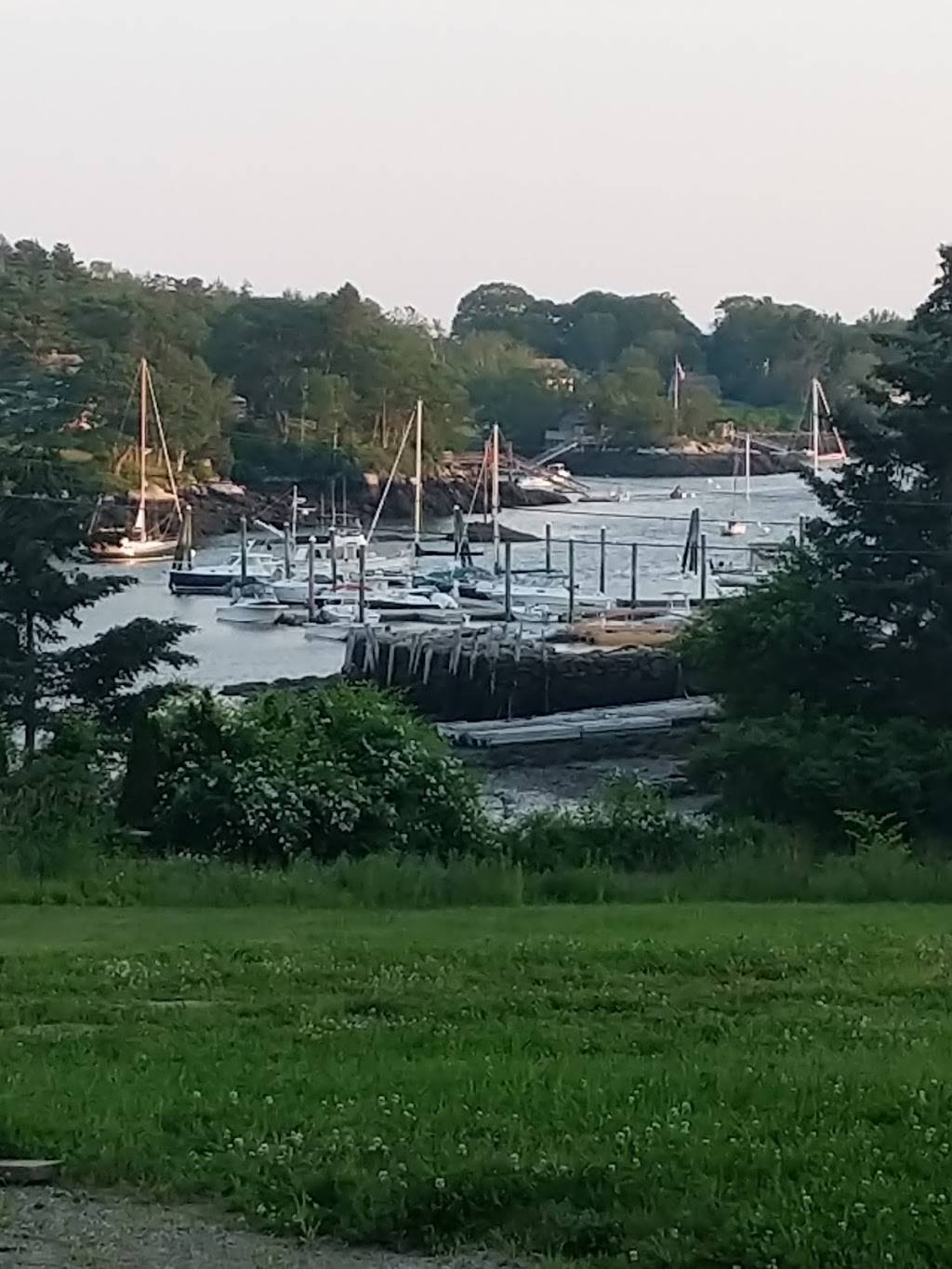 Harborside Grocery & Grill | restaurant | 2075 ME-129, South Bristol, ME 04568, USA | 2076440041 OR +1 207-644-0041