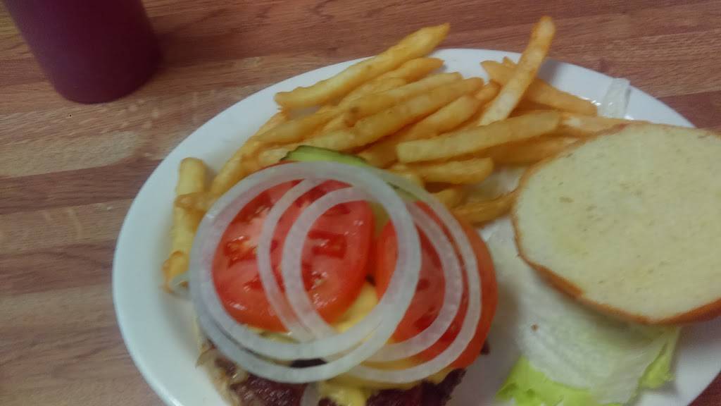 B & Js Corned Beef Shoppe | restaurant | 9717 Lorain Ave, Cleveland, OH 44102, USA | 2166510030 OR +1 216-651-0030