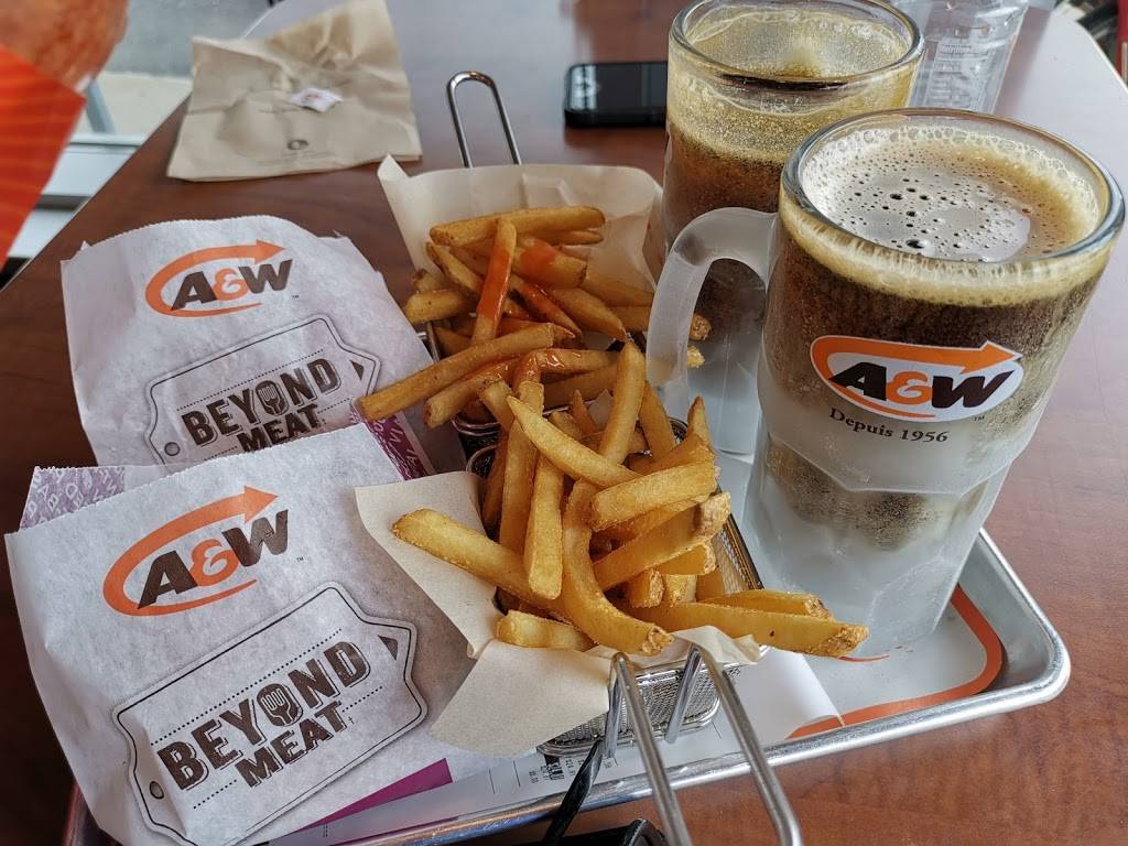 A&W Canada | restaurant | 1010 Boulevard Taschereau, La Prairie, QC J5R 1W6, Canada | 4504445373 OR +1 450-444-5373