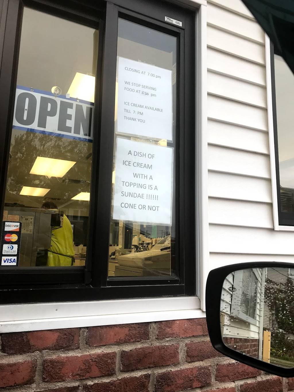 Sweet Spot | restaurant | 300 W Burlington Ave, Fairfield, IA 52556, USA | 6414722379 OR +1 641-472-2379