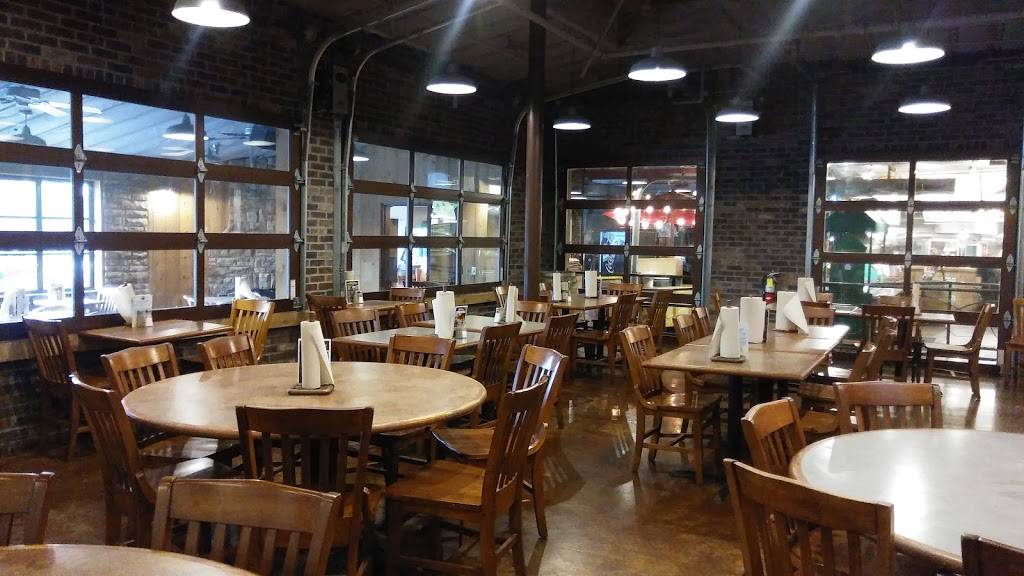 Fuddruckers | restaurant | 1740 Travis Blvd, Fairfield, CA 94533, USA | 7074292337 OR +1 707-429-2337