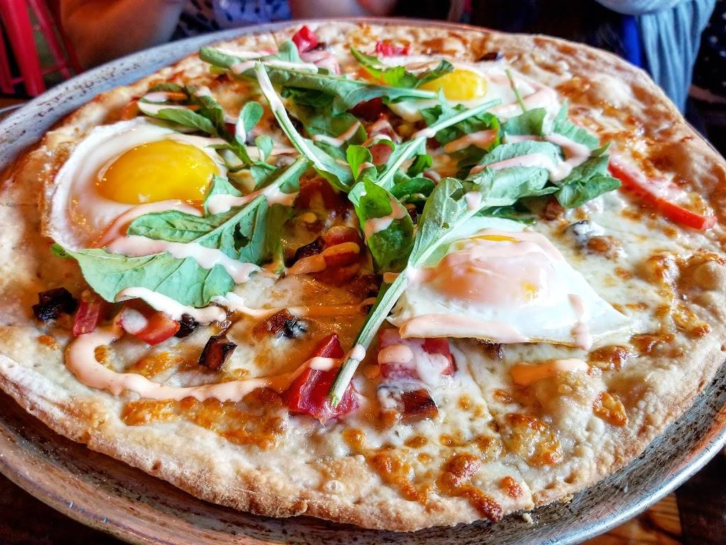 Harolds Restaurant & Tap Room | restaurant | 350 W 19th St, Houston, TX 77008, USA | 7133606204 OR +1 713-360-6204