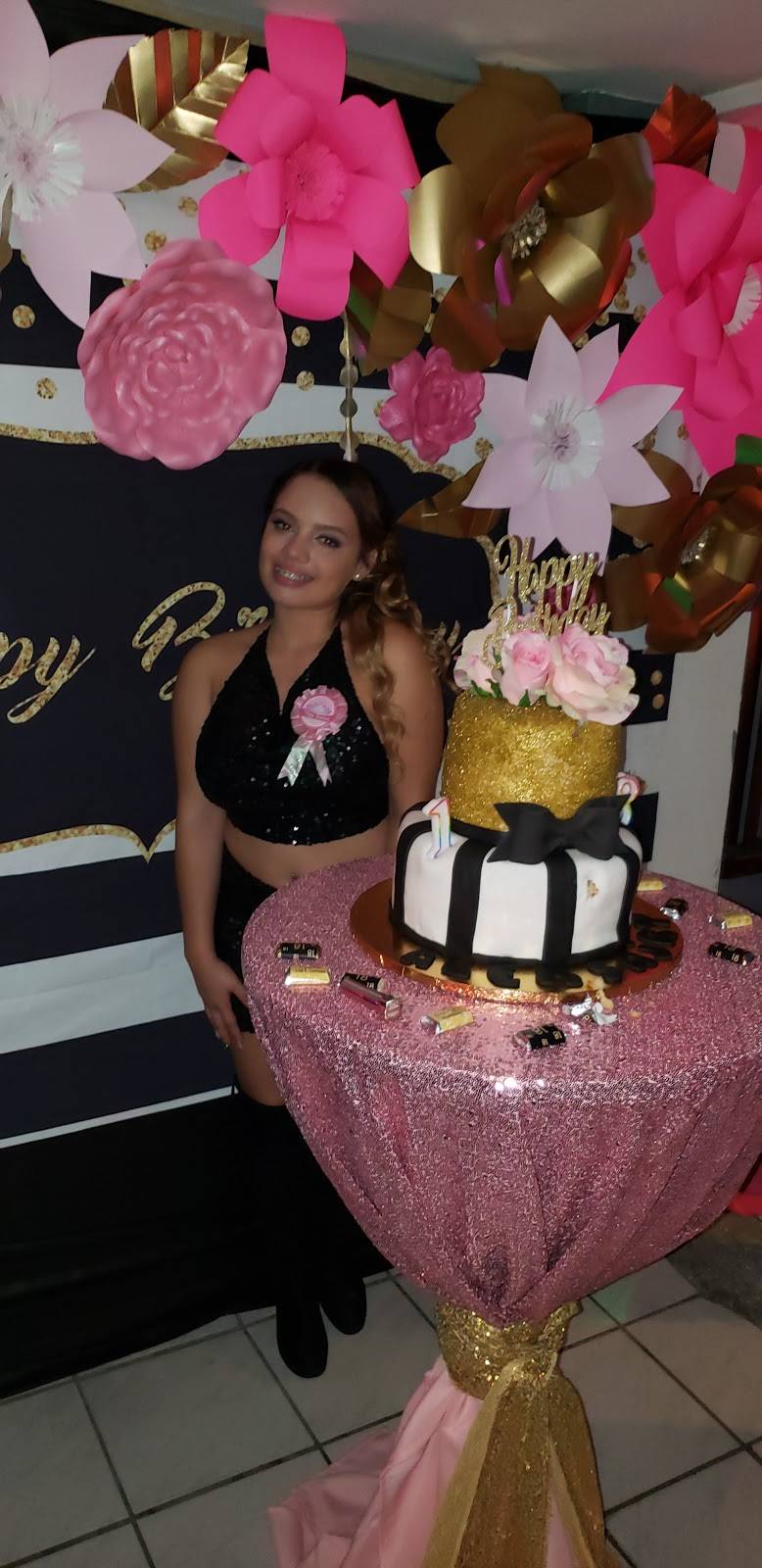 JRs Social Club | restaurant | 608 E Vine St, Kissimmee, FL 34744, USA | 4074860011 OR +1 407-486-0011