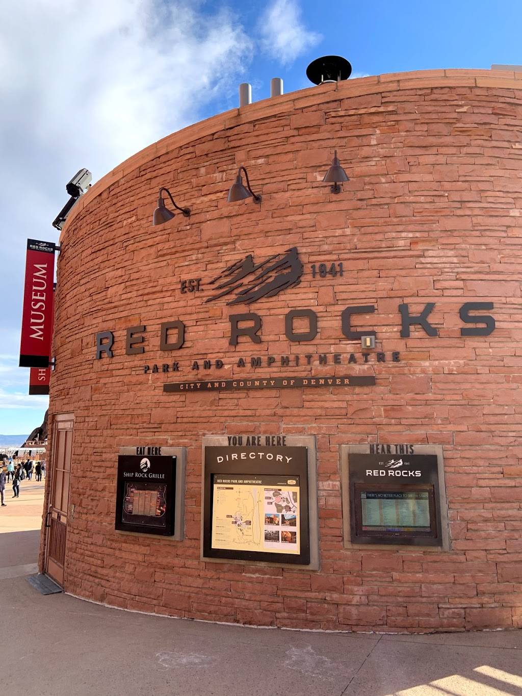 Ship Rock Grille | restaurant | 18300 W Alameda Pkwy, Morrison, CO 80465, USA | 3036974939 OR +1 303-697-4939