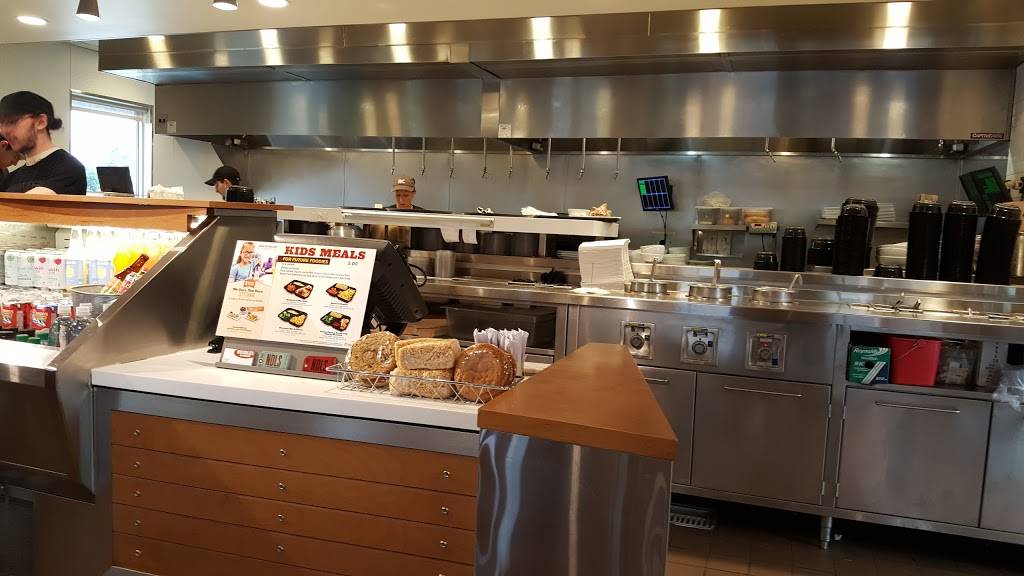 Noodles and Company | restaurant | 2255 N Main St, Longmont, CO 80501, USA | 3037768686 OR +1 303-776-8686