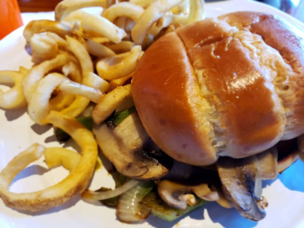 Hooters | restaurant | 10060 Fairfax Blvd, Fairfax, VA 22030, USA | 7033595850 OR +1 703-359-5850