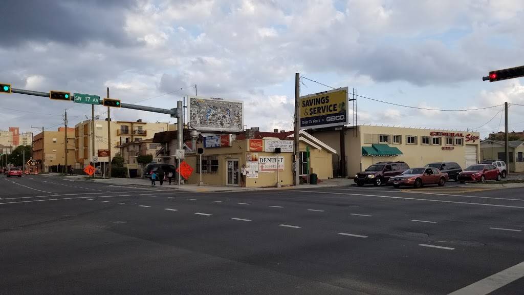 La Conchita Cafeteria II | restaurant | 101 SW 17th Ave, Miami, FL 33135, USA | 7863197592 OR +1 786-319-7592