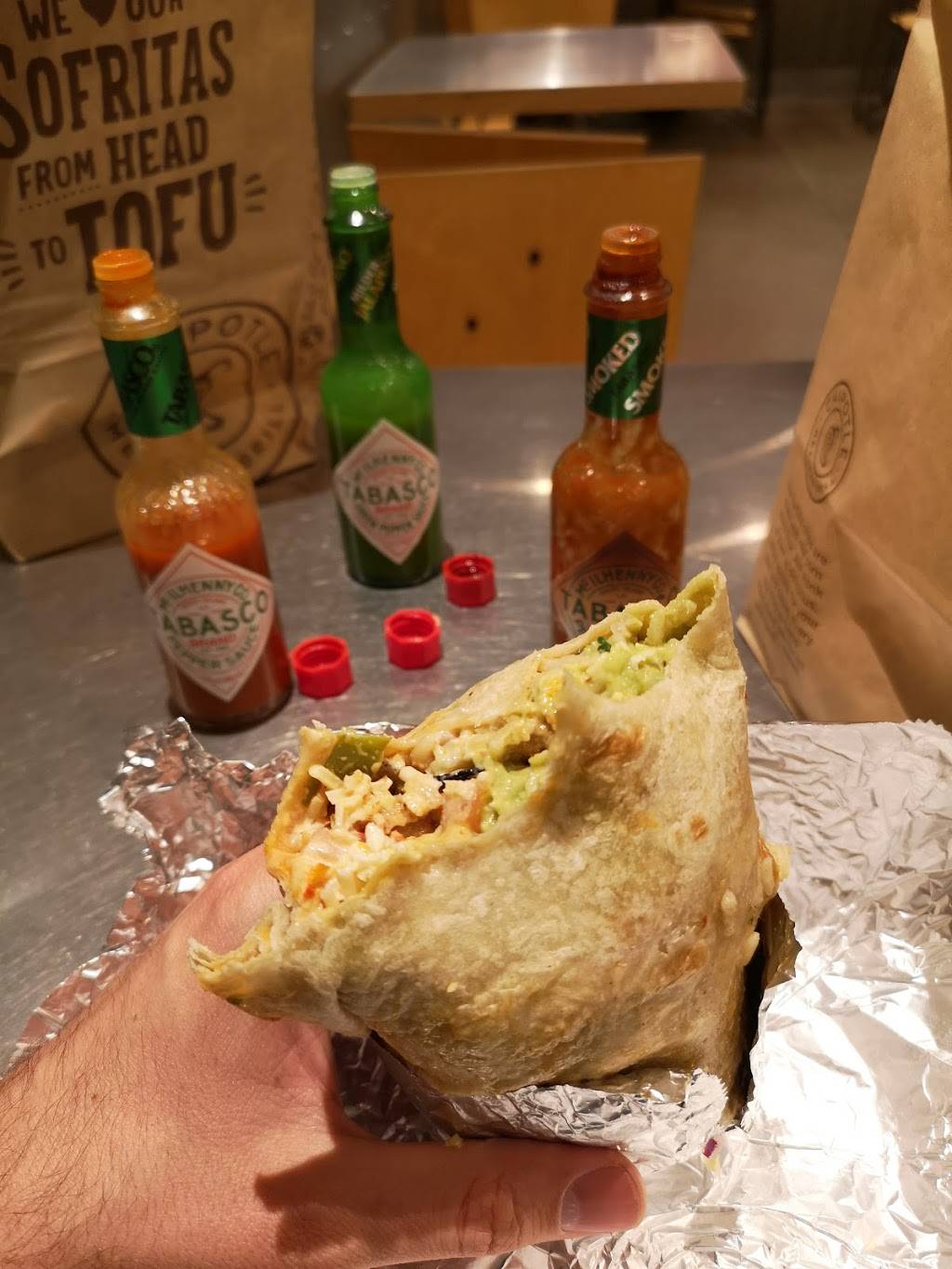 Chipotle Mexican Grill | restaurant | 4513 N Scottsdale Rd #108, Scottsdale, AZ 85251, USA | 4806841090 OR +1 480-684-1090