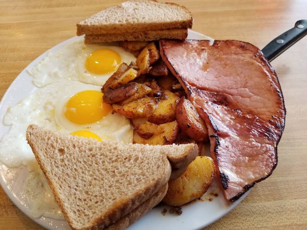 Philly Diner | restaurant | 205 S Spring Garden Ave, DeLand, FL 32720, USA | 3868734357 OR +1 386-873-4357