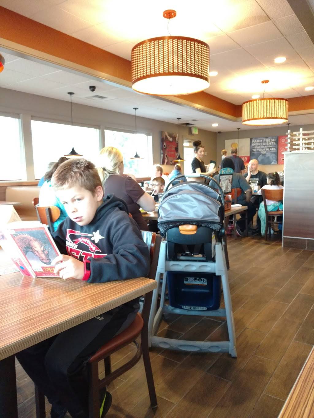 IHOP | restaurant | 11855 E Kellogg Dr N, Wichita, KS 67207, USA | 3166527251 OR +1 316-652-7251