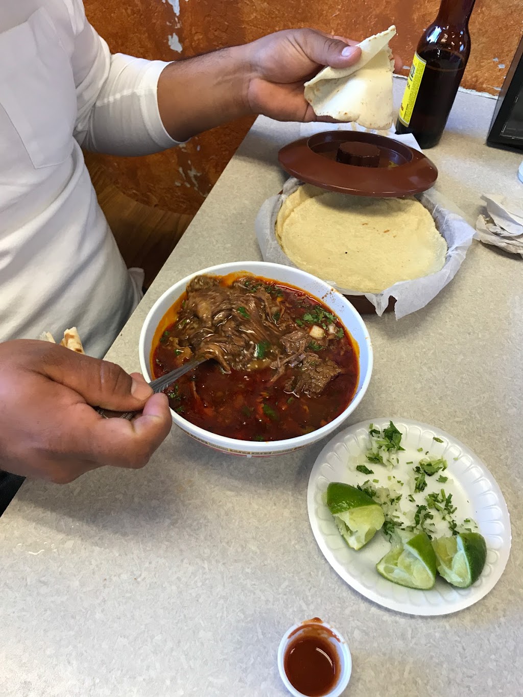 Taqueria El Gallo | restaurant | 401 S Oakdale Ave STE B, Medford, OR 97501, USA | 5417321633 OR +1 541-732-1633