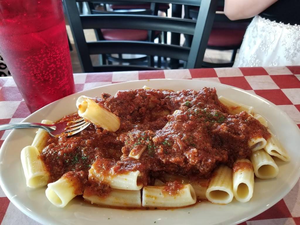 Little Italy Italian Cafe | restaurant | 55315 CA-62, Yucca Valley, CA 92284, USA | 7608201268 OR +1 760-820-1268