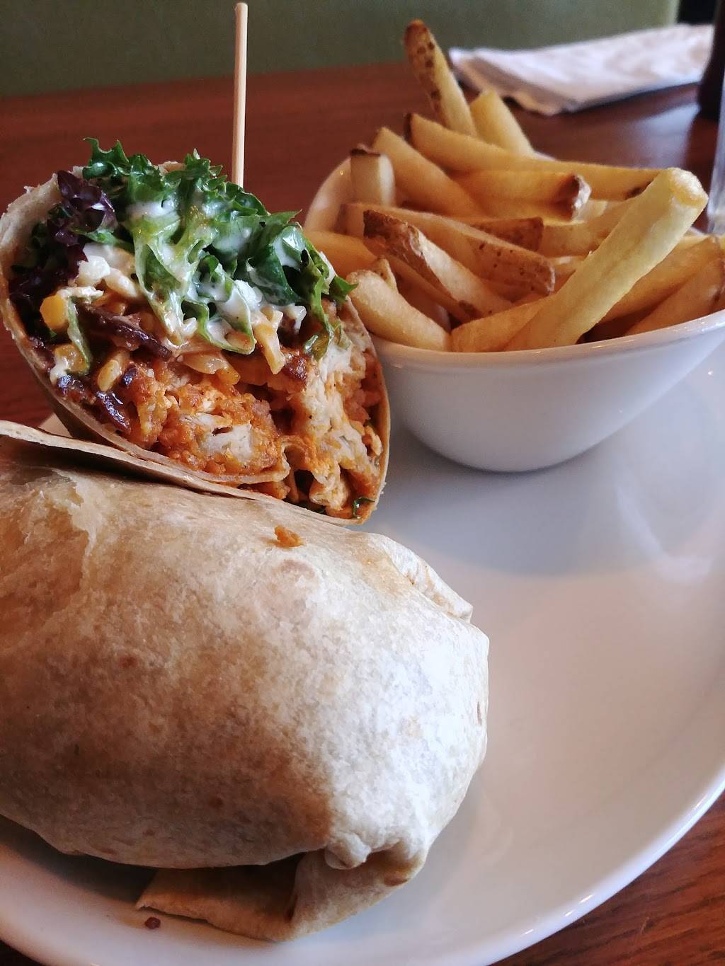 Bulldog Ale House | restaurant | 157 S Weber Rd, Bolingbrook, IL 60490, USA | 6303780333 OR +1 630-378-0333