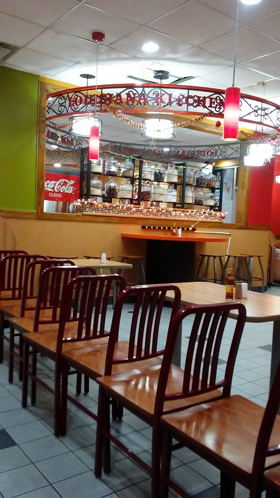 Popeyes Louisiana Kitchen | restaurant | 1628 Aquarena Springs Dr, San Marcos, TX 78666, USA | 5123962050 OR +1 512-396-2050