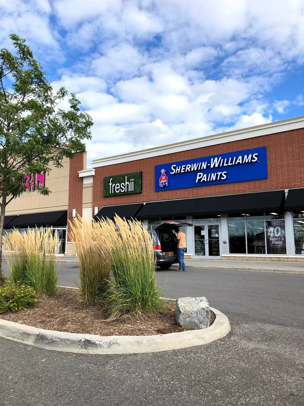 freshii | restaurant | 290 W Hunt Club Rd, Ottawa, ON K2E 0B7, Canada | 6139036108 OR +1 613-903-6108