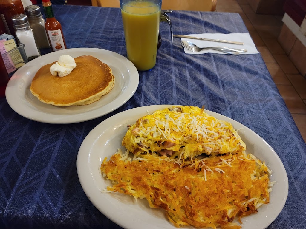 Starvin Arvins | restaurant | 1320 S Townsend Ave, Montrose, CO 81401, USA | 9702497787 OR +1 970-249-7787