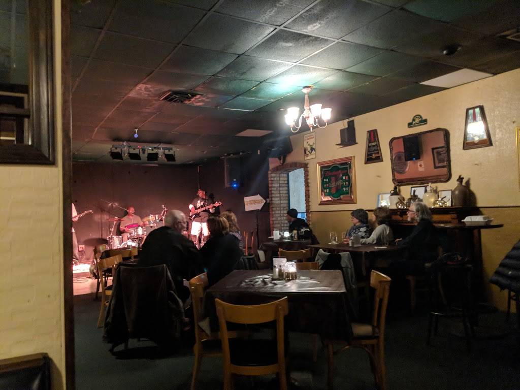 Moriartys Pub | restaurant | 802 E Michigan Ave, Lansing, MI 48912, USA | 5174855287 OR +1 517-485-5287