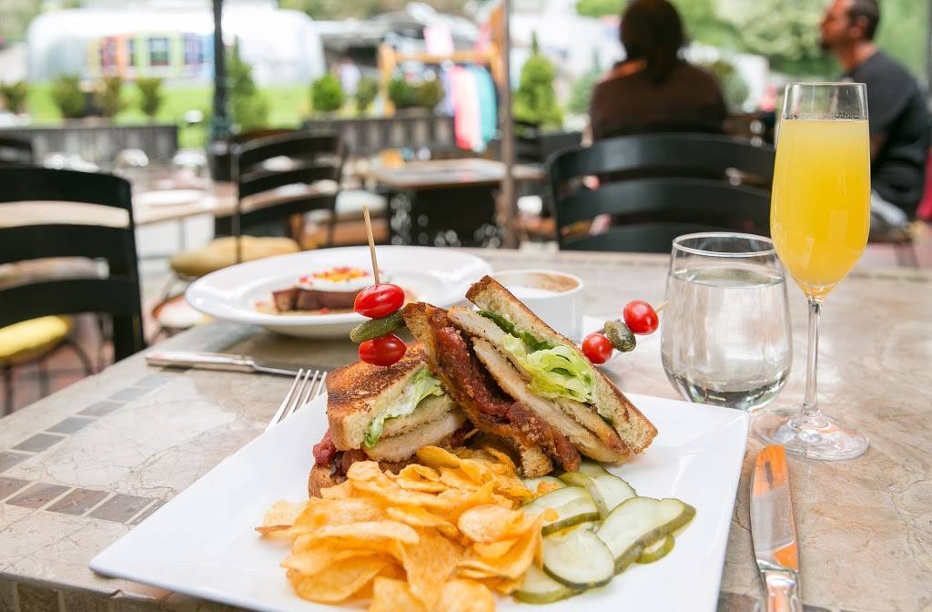 La Tour Restaurant | restaurant | 122 E Meadow Dr, Vail, CO 81657, USA | 9704764403 OR +1 970-476-4403