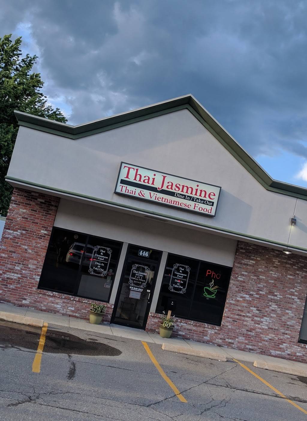 Thai Jasmine | restaurant | 446 Lancaster St, Leominster, MA 01453, USA | 9788402915 OR +1 978-840-2915