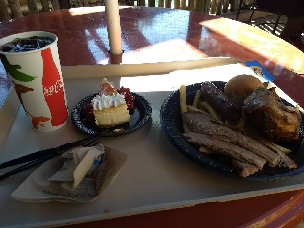 Zambia Smokehouse | restaurant | 9681-9693 N 30th St, Tampa, FL 33612, USA | 8138844386 OR +1 813-884-4386