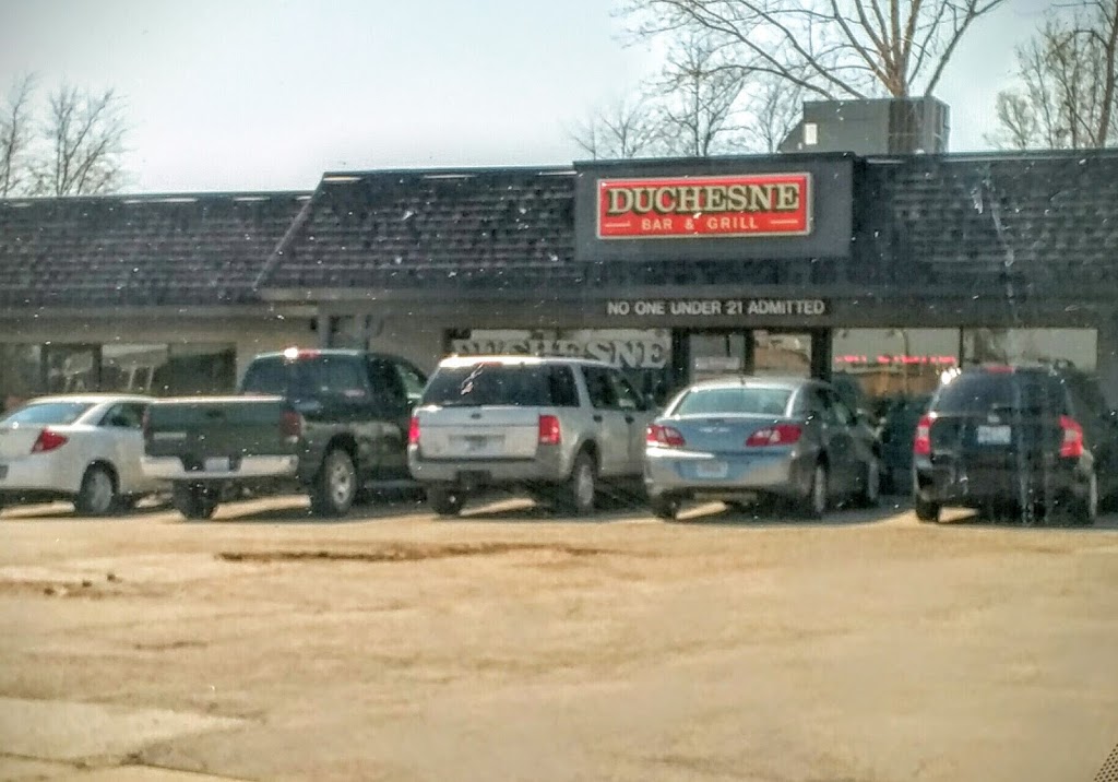 Duchesne Bar & Grill | restaurant | 1001 S Duchesne Dr, St Charles, MO 63301, USA | 6369470920 OR +1 636-947-0920