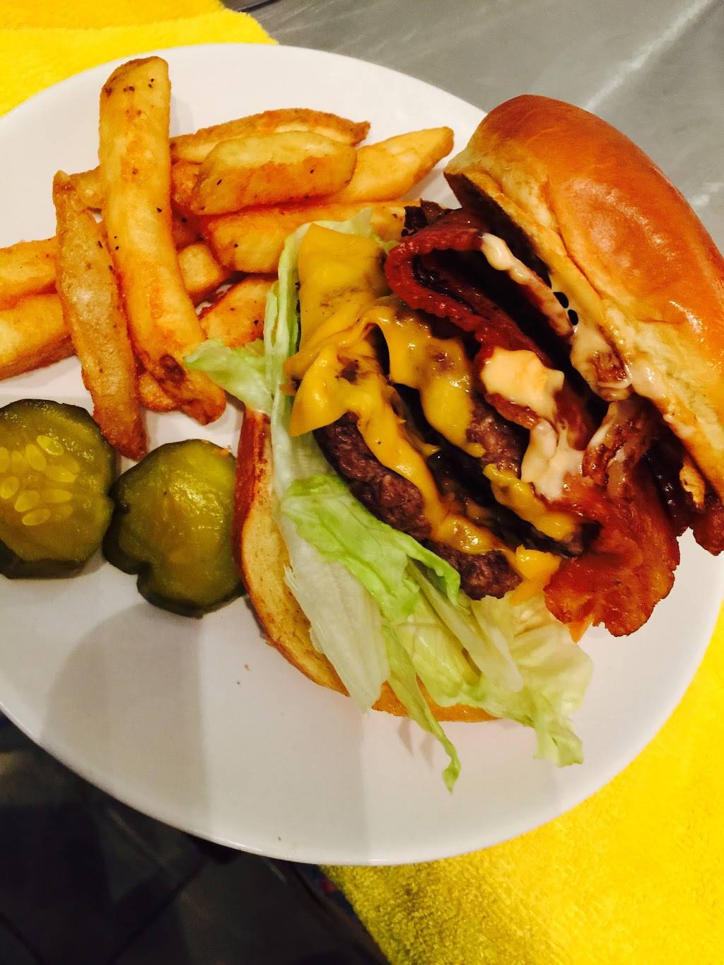 Soul Kuisine Cafe | restaurant | 203 E North Ave, Baltimore, MD 21202, USA | 4105397685 OR +1 410-539-7685