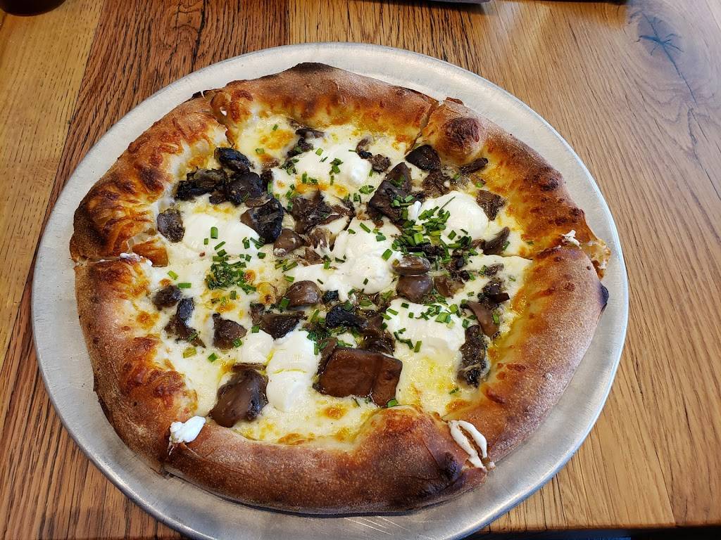 The Parlor @ Sky Harbor | restaurant | 3251 E Sky Harbor Blvd 4th floor, Phoenix, AZ 85034, USA | 4803719646 OR +1 480-371-9646