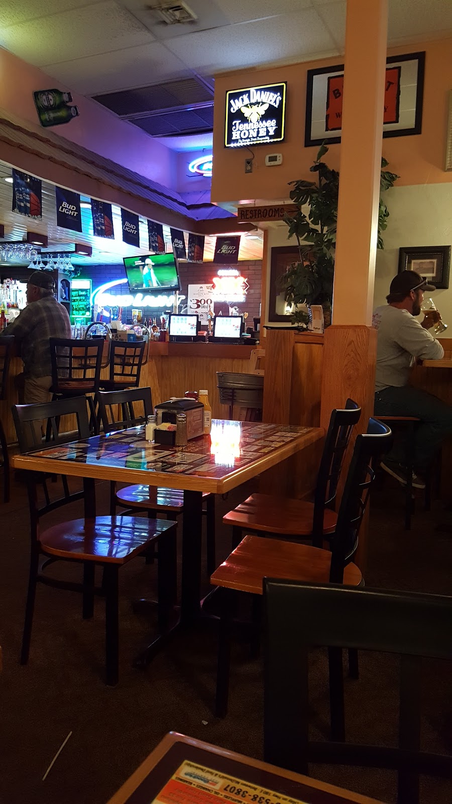 Wranglers Bar & Grill | restaurant | 2005 US-180 Suite 400, Silver City, NM 88061, USA | 5755384387 OR +1 575-538-4387