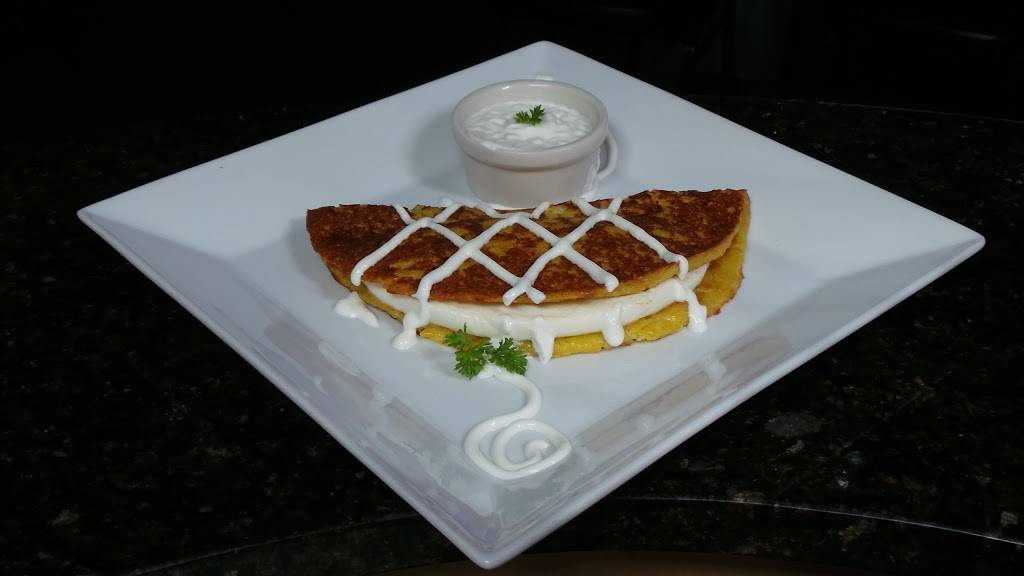 Latin Fork Arepas Bistro | restaurant | 1016 Buenaventura Blvd, Kissimmee, FL 34743, USA | 4073441940 OR +1 407-344-1940