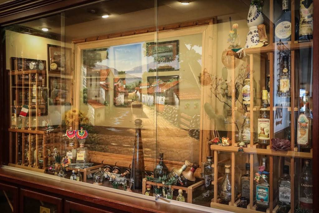 Jorges El Tapatio | restaurant | 572 W 11th St, Tracy, CA 95376, USA | 2098329000 OR +1 209-832-9000