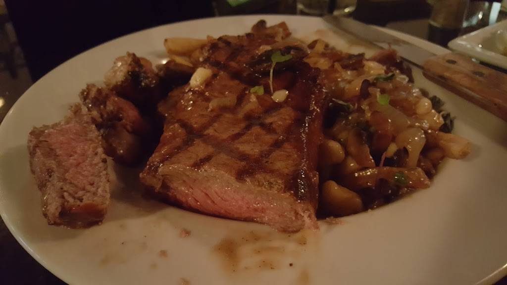 QuarterHouse Tavern | night club | 801 S Decker Ave, Baltimore, MD 21224, USA | 6672125888 OR +1 667-212-5888