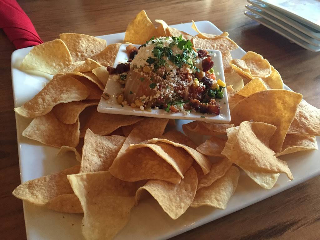 Leinie Lodge & Beer Garden | restaurant | 1323 Walnut St, Kansas City, MO 64106, USA | 8165412800 OR +1 816-541-2800