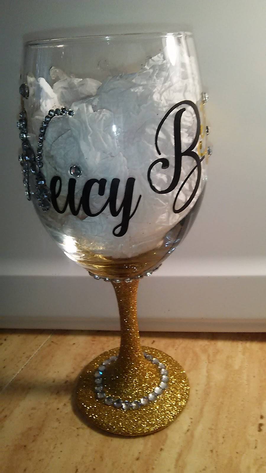 Krystals Lounge | restaurant | 789 Chestnut St, Camden, NJ 08103, USA | 8565418570 OR +1 856-541-8570