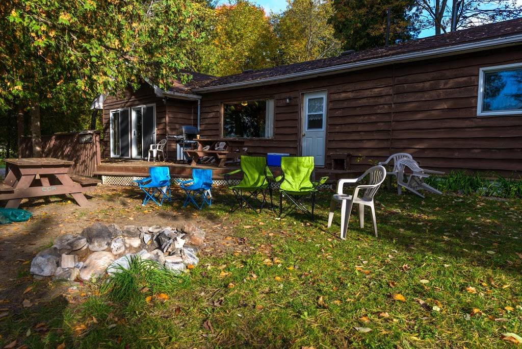 Cedar Cove Resort | restaurant | 100 Cedar Cove Rd, White Lake, ON K0A 3L0, Canada | 6136233133 OR +1 613-623-3133