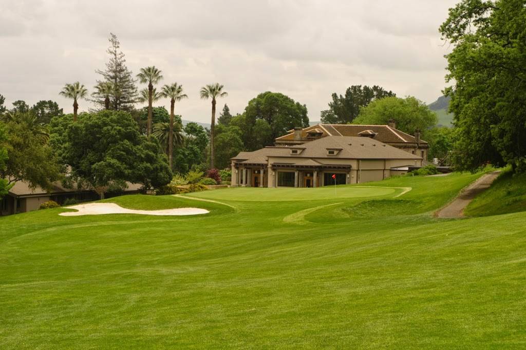 Green Valley Country Club | restaurant | 35 Country Club Dr, Fairfield, CA 94534, USA | 7078641101 OR +1 707-864-1101