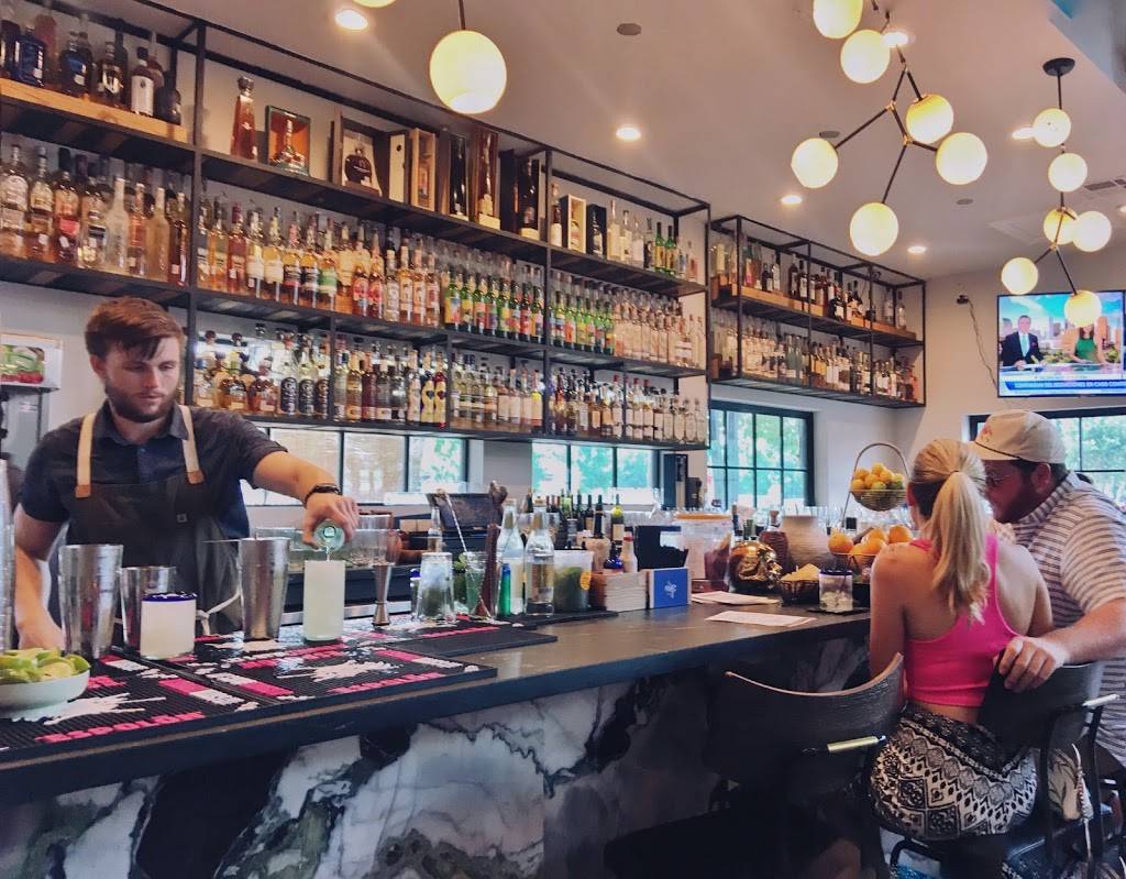 Calle Onze | restaurant | 222 W 11th St, Houston, TX 77008, USA | 8327671417 OR +1 832-767-1417