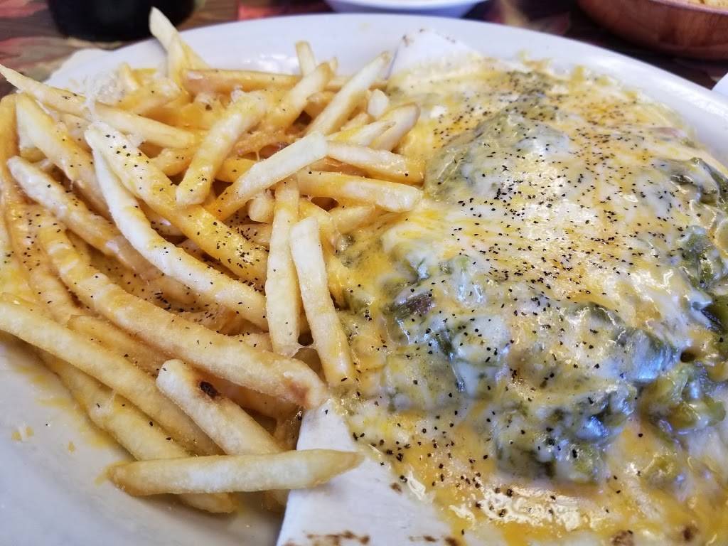 Montaños Family Restaurant | restaurant | 417 S Main St, Belen, NM 87002, USA | 5058643370 OR +1 505-864-3370