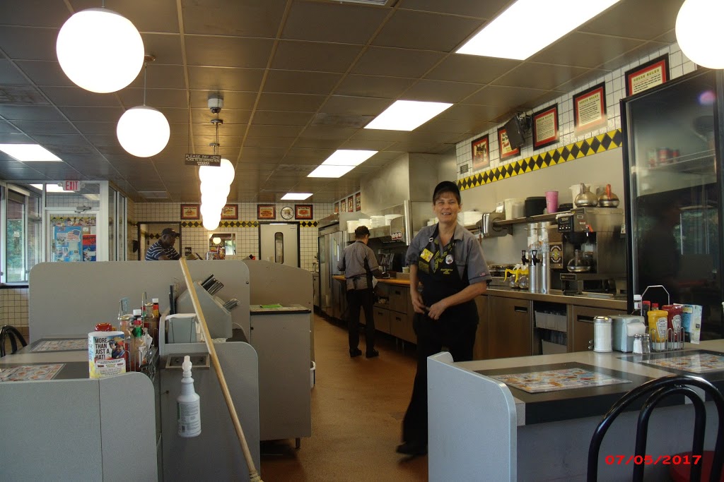 Waffle House | meal takeaway | 10401 US-84, Thomasville, GA 31757, USA | 2292264433 OR +1 229-226-4433