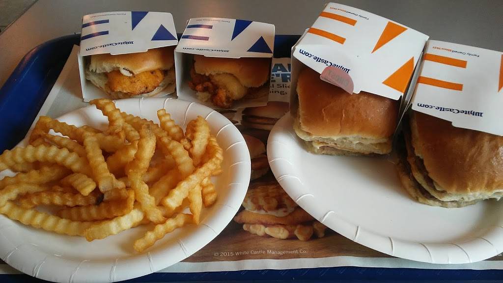 White Castle | restaurant | 13600 Manchester Rd, St. Louis, MO 63131, USA | 3148212272 OR +1 314-821-2272