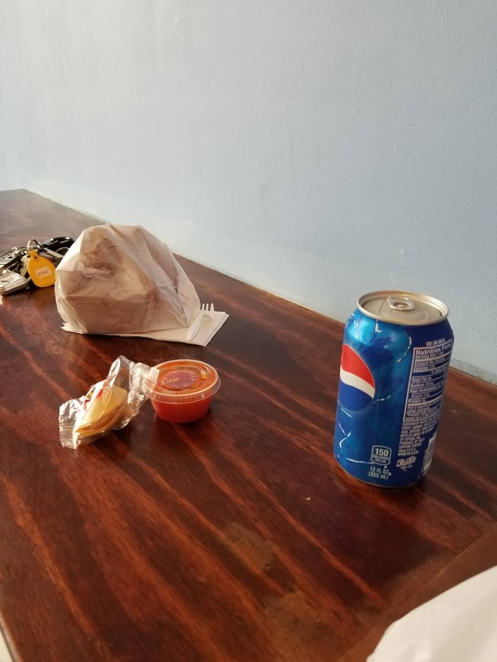 Jinns Fresh | restaurant | 5751 W Division St, Chicago, IL 60651, USA | 7736266084 OR +1 773-626-6084