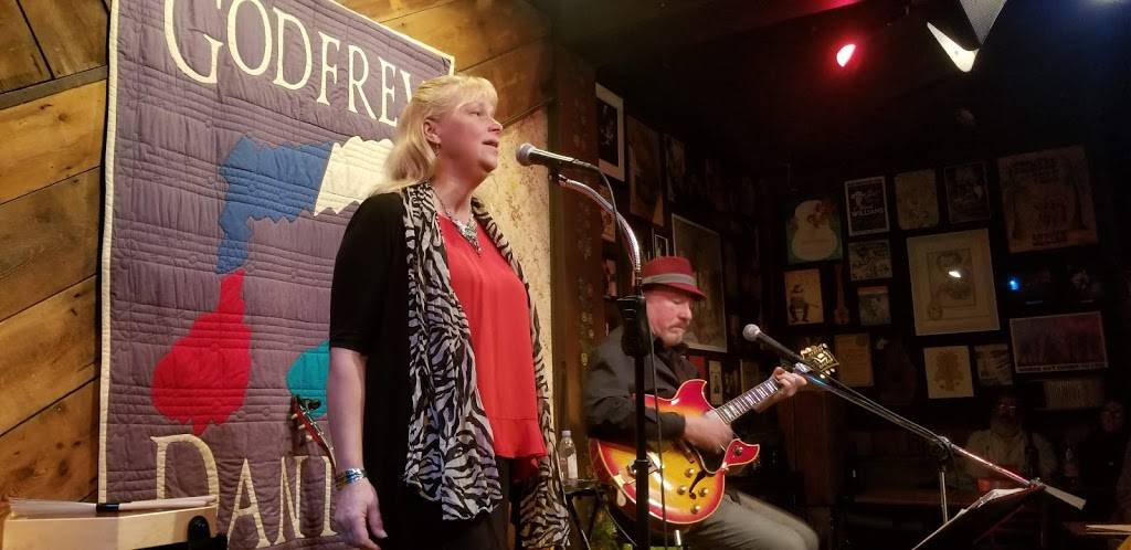 Godfrey Daniels coffee House | restaurant | 7 E 4th St, Bethlehem, PA 18015, USA | 6108672390 OR +1 610-867-2390