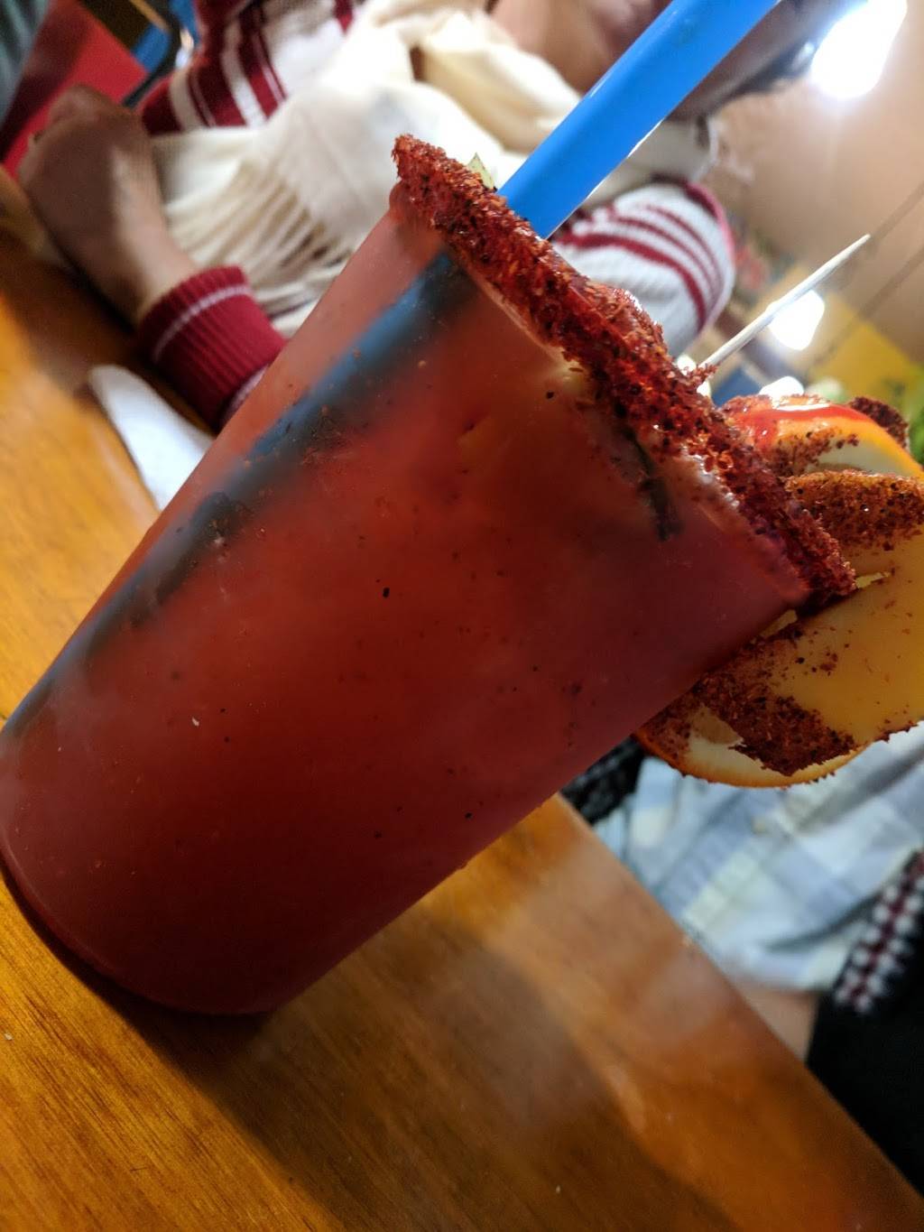 Tacos Y Mariscos El Tapatio | restaurant | 712 L St, Sanger, CA 93657, USA | 5598759100 OR +1 559-875-9100