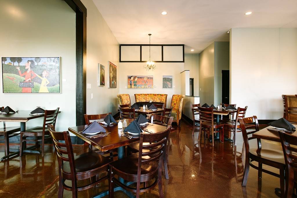 The District Kitchen & Cocktails | restaurant | 1001 N 4th St, Wilmington, NC 28401, USA | 9107696565 OR +1 910-769-6565