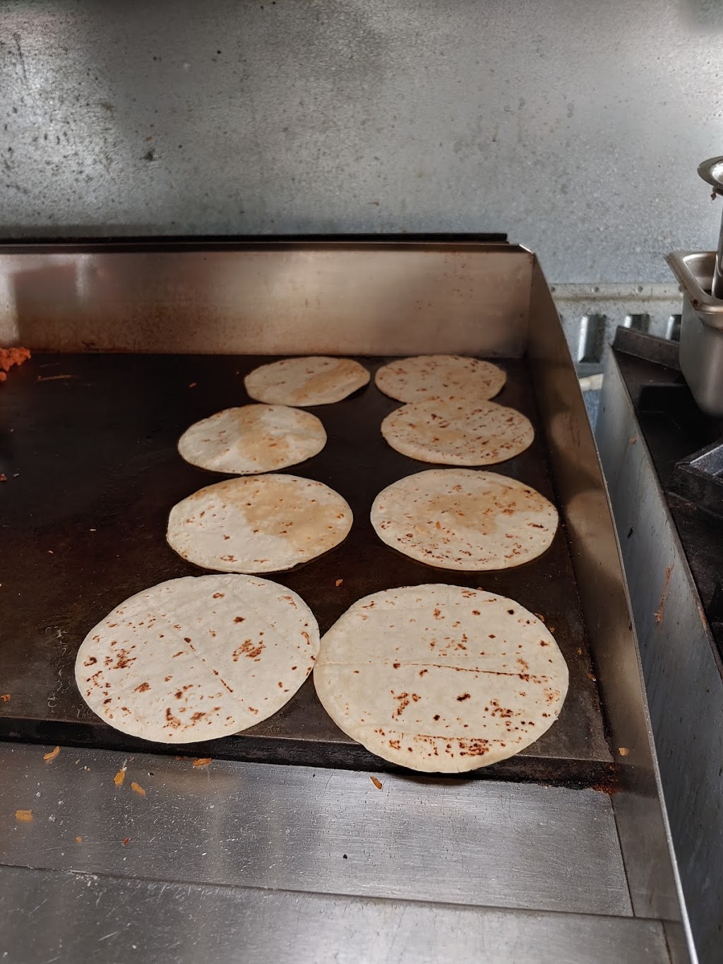 Taqueria los volcanes | restaurant | 1208 River Hwy, Mooresville, NC 28117, USA | 9806359419 OR +1 980-635-9419