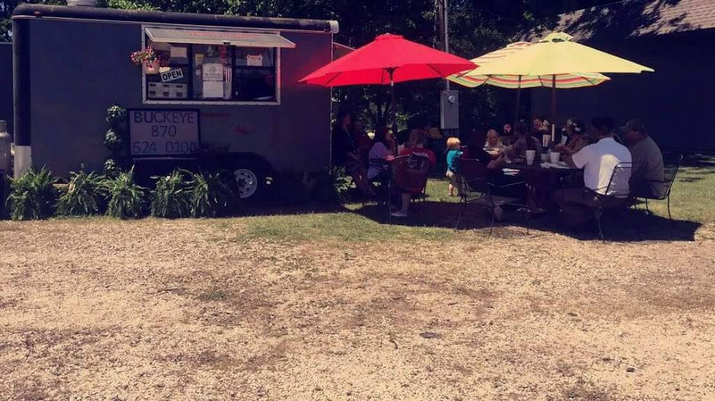 The Buckeye Food Trailer | restaurant | 108 Main St, Swifton, AR 72471, USA | 8706240100 OR +1 870-624-0100