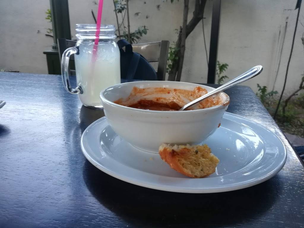 Titos Pizza | restaurant | 1855 N Grand Ave, Nogales, AZ 85621, USA | 5207614999 OR +1 520-761-4999